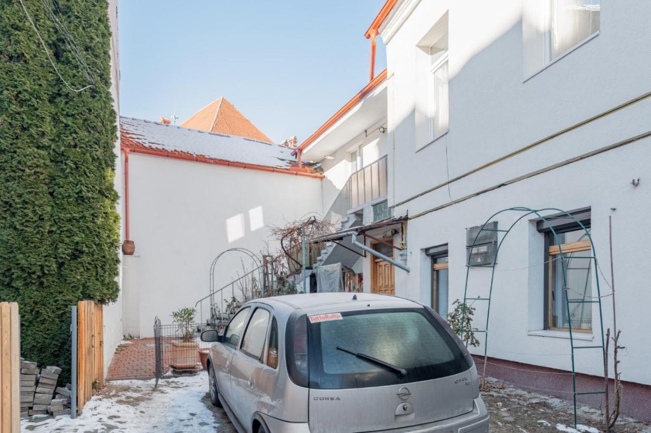 Brasov Centrul Vechi - 67Sqm - 2Min To Counsel Square Lejlighed Eksteriør billede