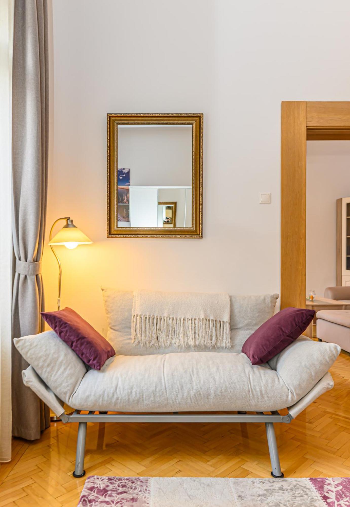 Brasov Centrul Vechi - 67Sqm - 2Min To Counsel Square Lejlighed Eksteriør billede