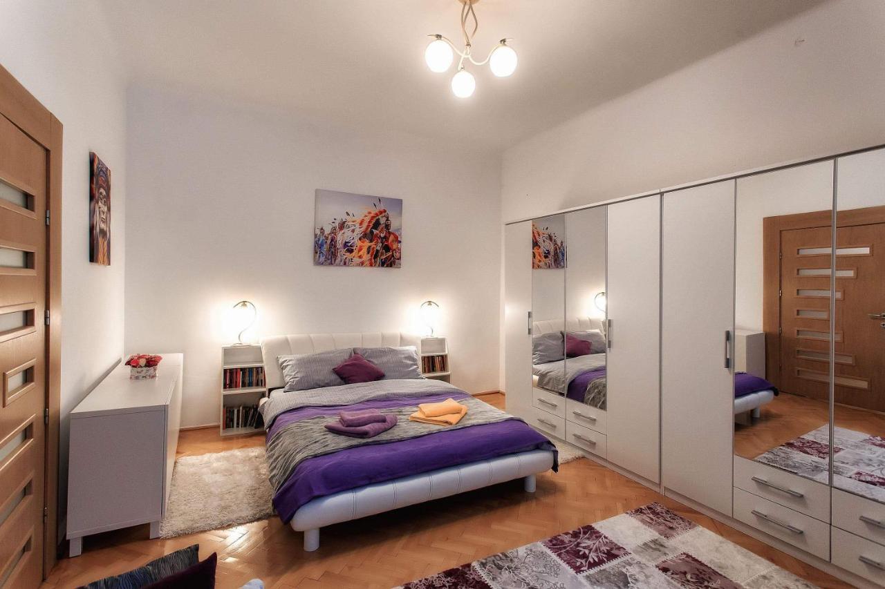 Brasov Centrul Vechi - 67Sqm - 2Min To Counsel Square Lejlighed Eksteriør billede