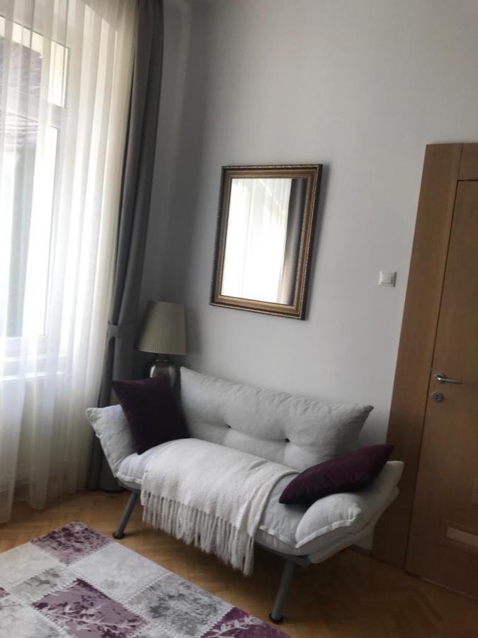 Brasov Centrul Vechi - 67Sqm - 2Min To Counsel Square Lejlighed Eksteriør billede