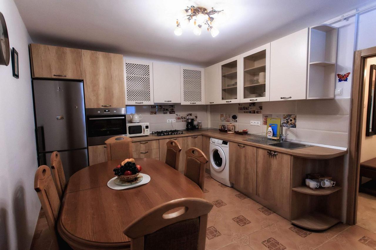 Brasov Centrul Vechi - 67Sqm - 2Min To Counsel Square Lejlighed Eksteriør billede