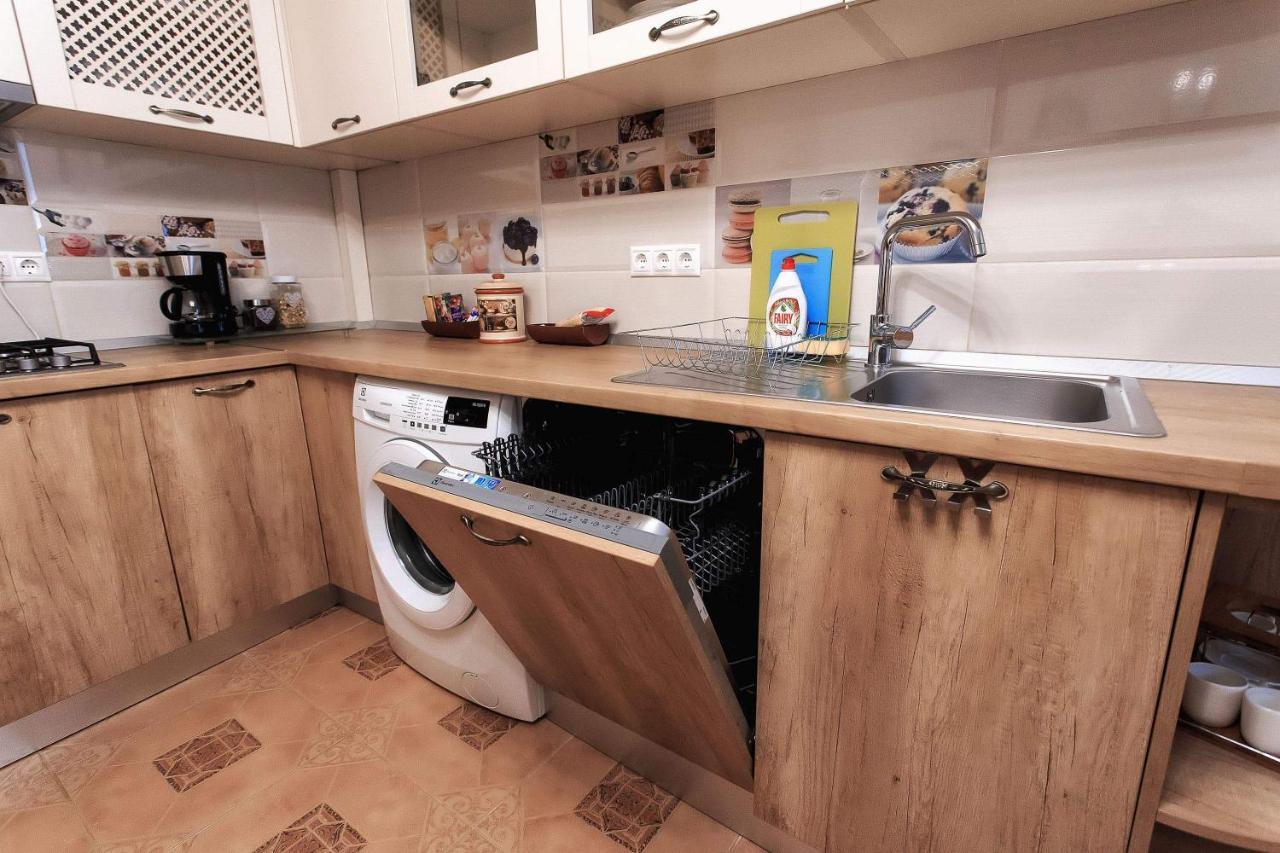 Brasov Centrul Vechi - 67Sqm - 2Min To Counsel Square Lejlighed Eksteriør billede